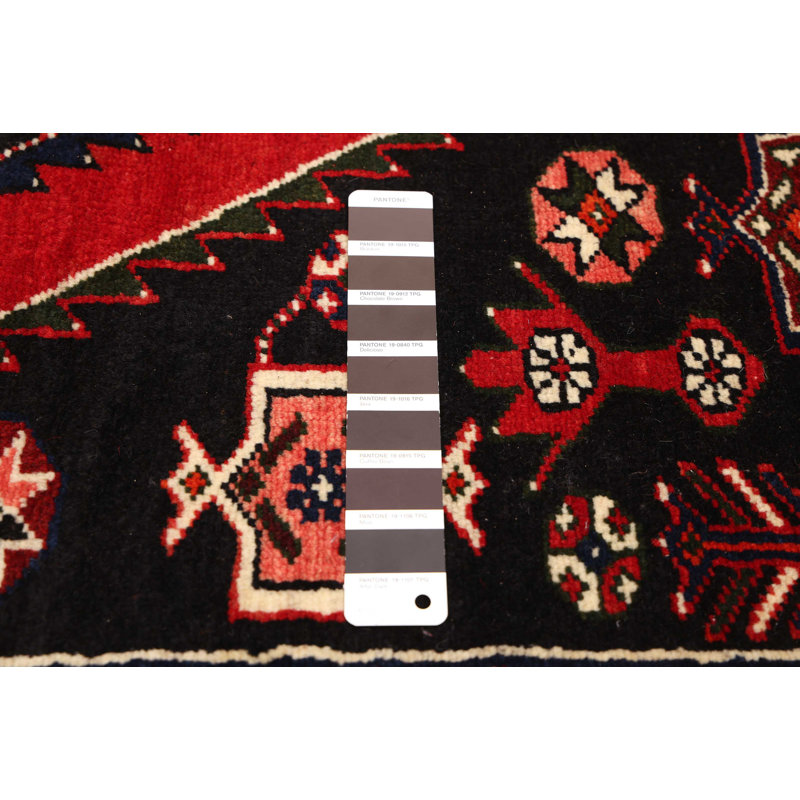 Tapis noir Anadol 4 pi 6 po x 7 pi 0 po
