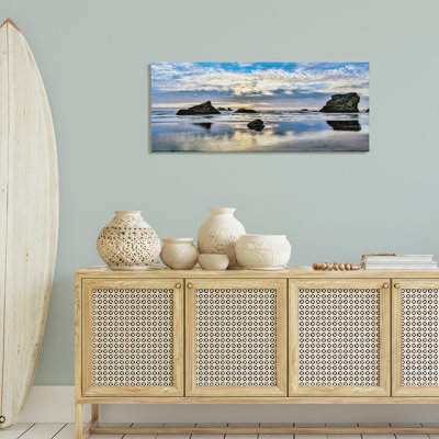  "Rocks Protrusion on Beach", art mural par Danita Delimont