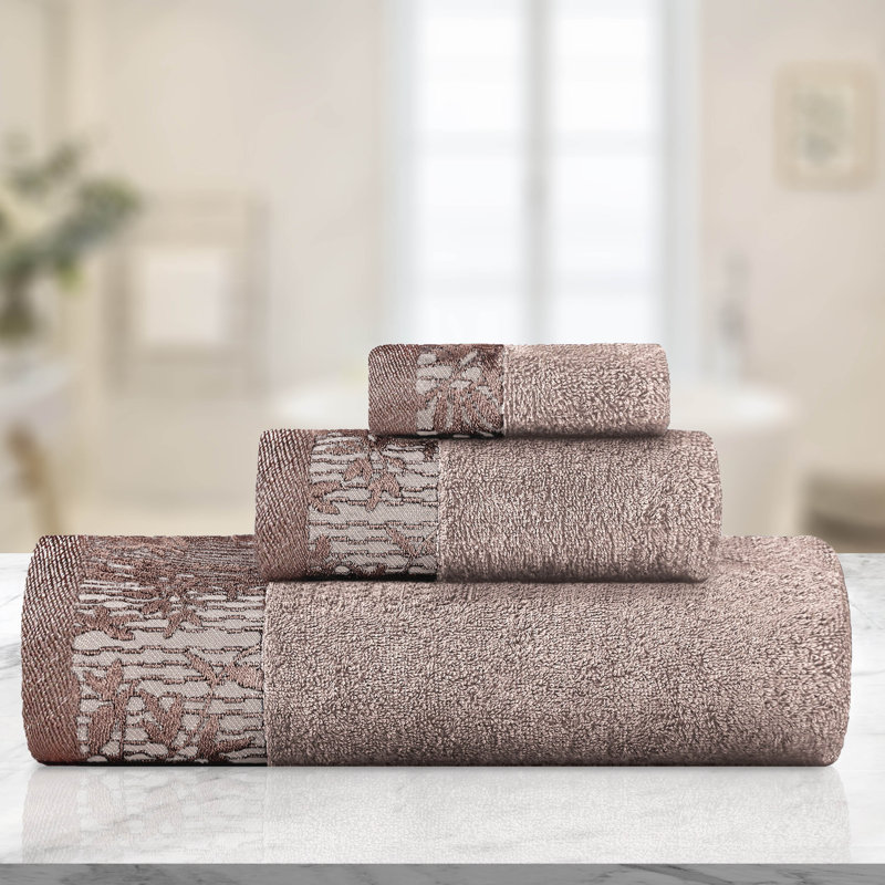 Ensemble de serviettes de bain en coton de poids moyen à bordure florale en jacquard pour la salle de bain Carinna, Frappé