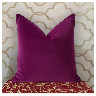 Veloure Pillow 22X22