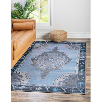 Tapis traditionnel de couleur gris-bleu