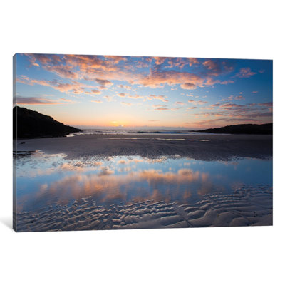 Reproduction de photo sur toile tendue soirée reflection i