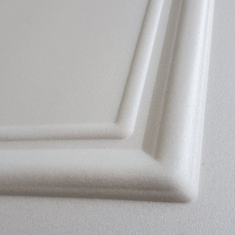 Carreau de plafond blanc en polystyrène 1,63 pi x 1,63 pi