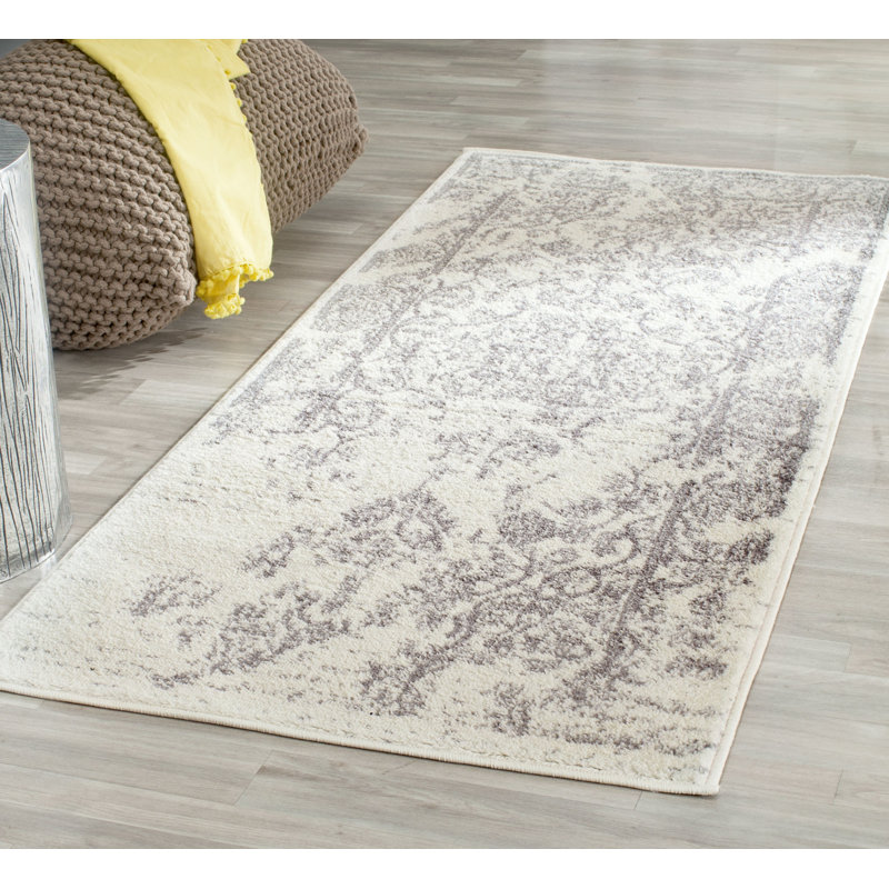 Nicarla Oriental Ivory/Silver Area Rug, Runner 2'6" x 12'