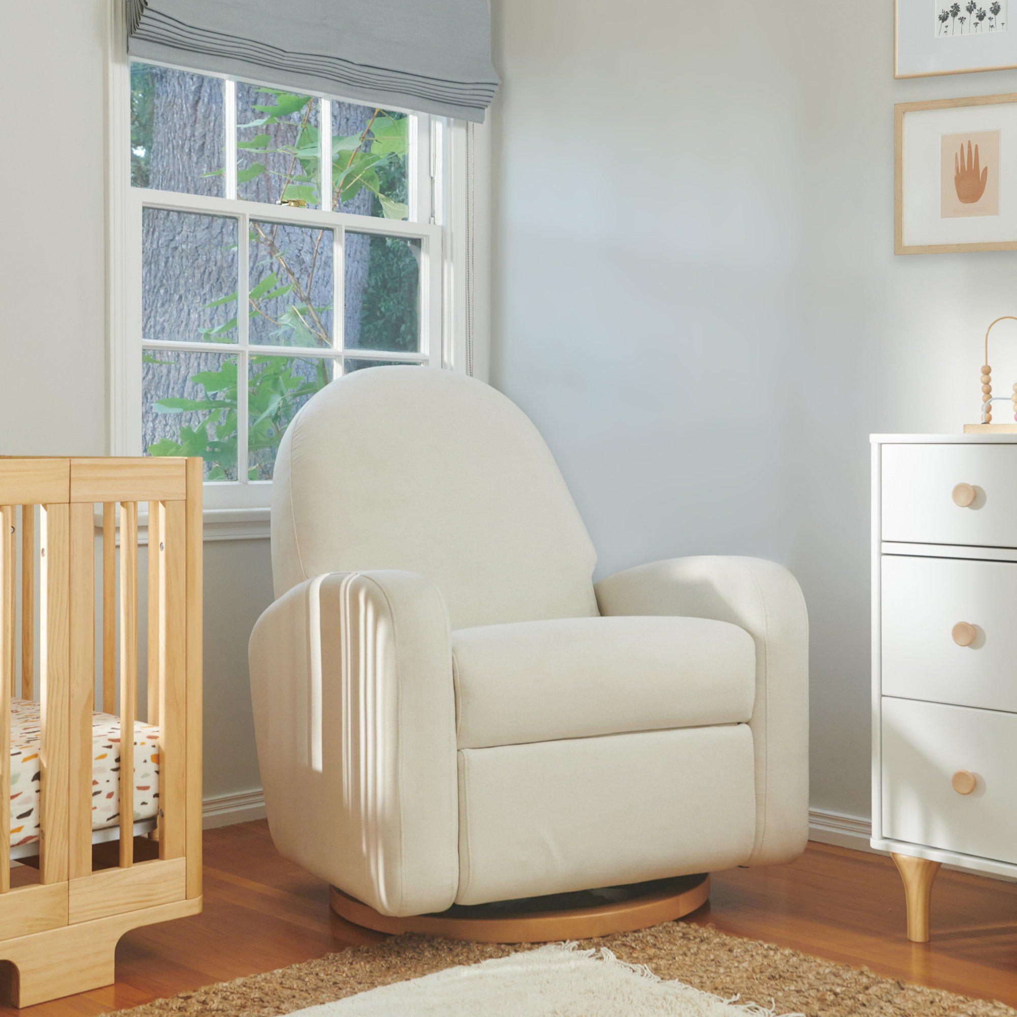 Nami Electronic Recliner and Swivel Glider Recliner in Shearling with USB port, Performance Cream Polyester
