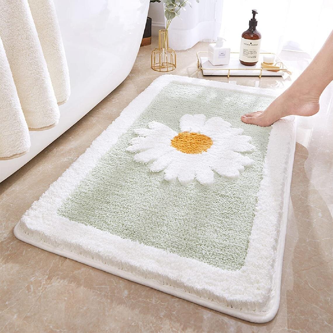 https://assets.wfcdn.com/im/50135980/compr-r85/1653/165377645/dazani-microfiber-bath-rug-with-non-slip-backing.jpg