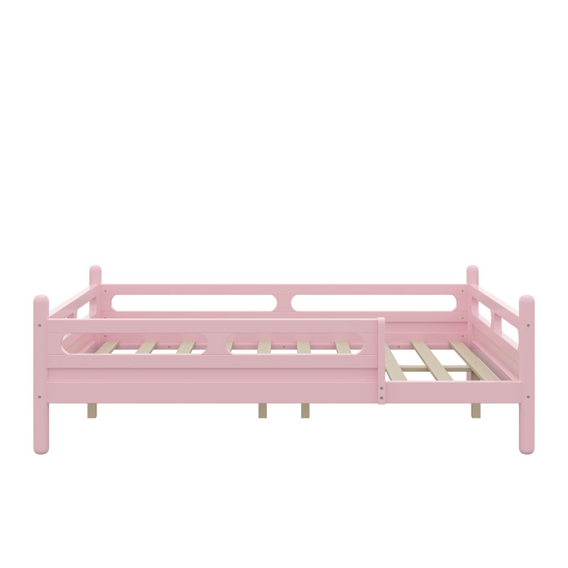 Lit plateforme Elara en bois massif pour enfants, avec barrières de sécurité et design discret, Lit double, Rose