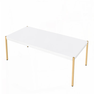 Table basse à finition dorée