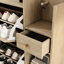 Range-chaussures avec 3 tiroirs rabattables et sac de rangement charmant-516674619