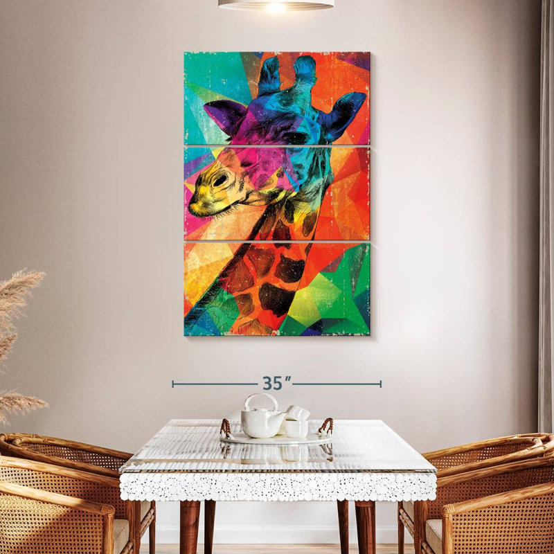 Girafe Brampt sur des couleurs géométriques