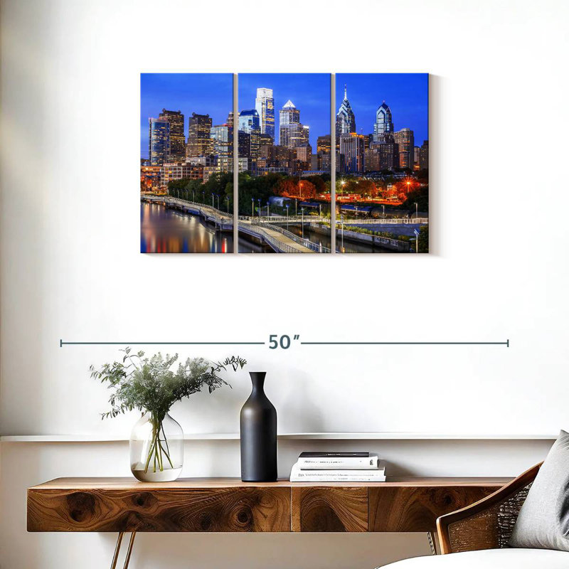 Sebbie Philadelphia Blue Hour, H 20 po x l 33 po