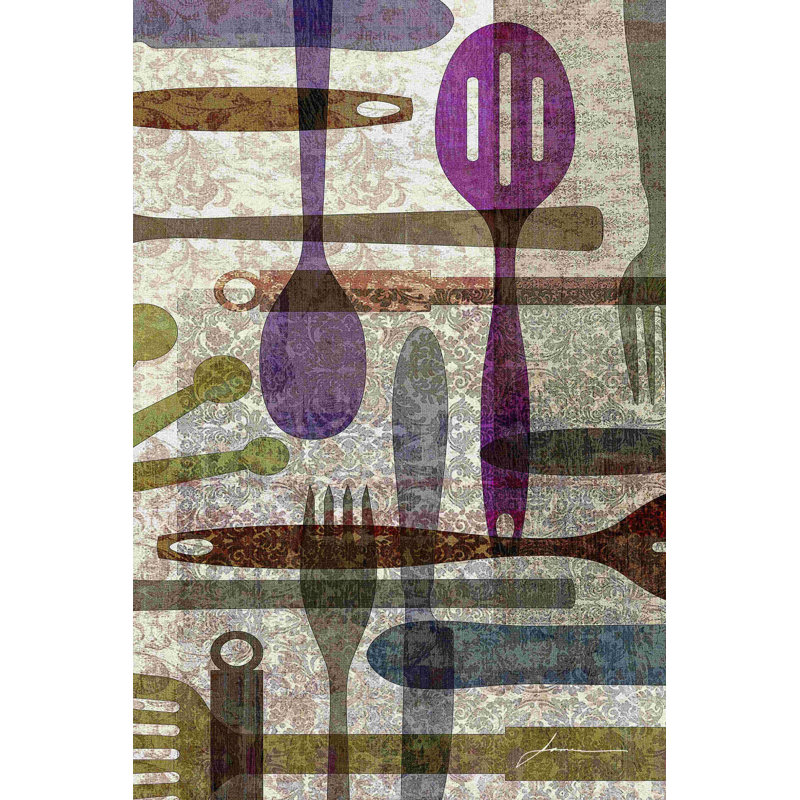 Sur la table II, H 18 po x l 12 po
