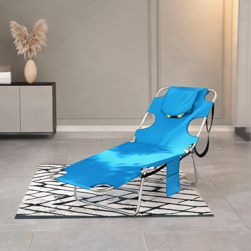 Fauteuil inclinable pliant bleu avec dossier réglable et structure en acier pour se détendre à l'extérieur