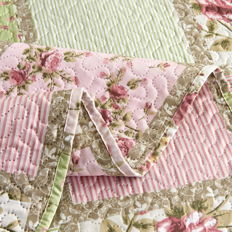 JML QSM04210203 Pink/Green Microfiber Reversible 3 Piece Quilt Set, Soft Bedding set, Queen Quilt  + 2 Pillow Cases