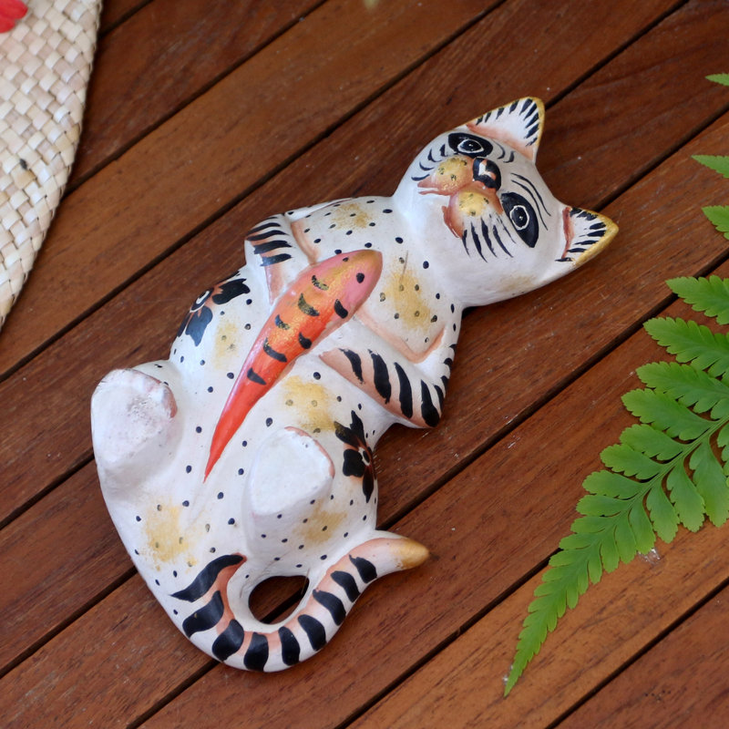 Figurine chat et koi