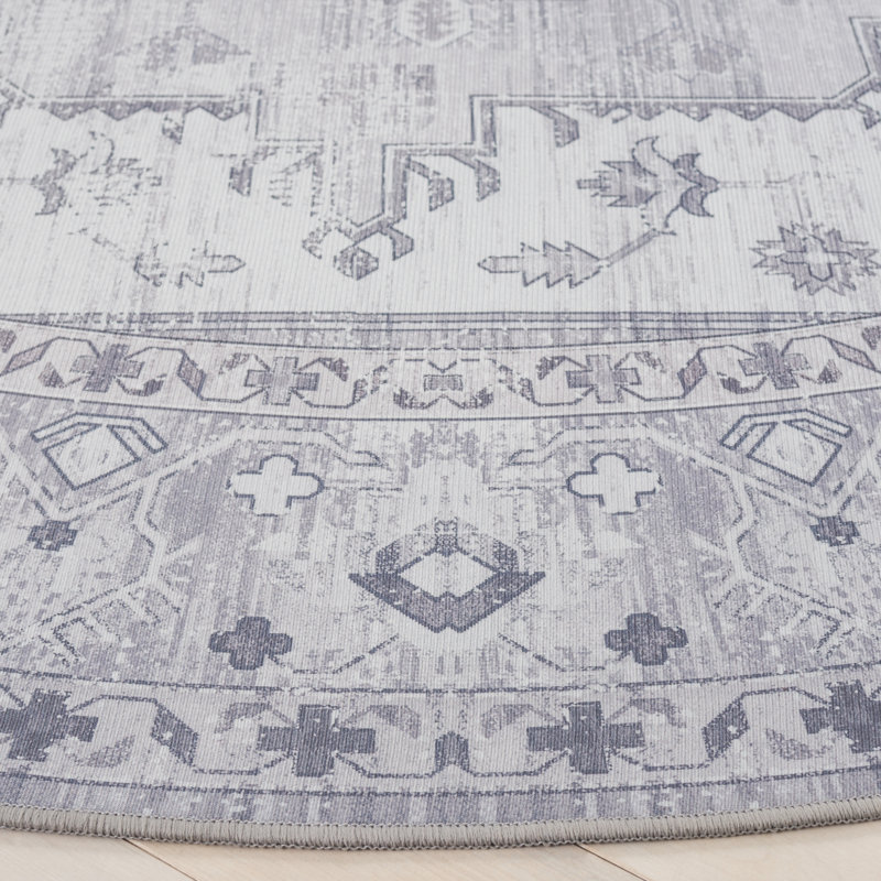 Shaelan Performance Machine Washable Oriental Rug, Round 6'