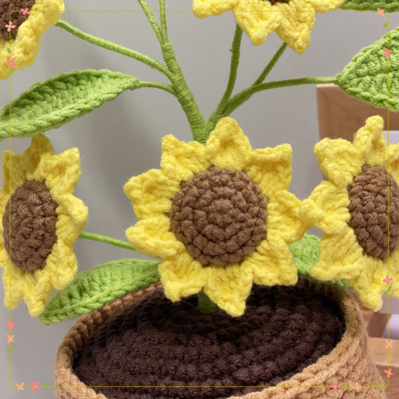 Fleurs artificielles roses en pot fabriquées à la main