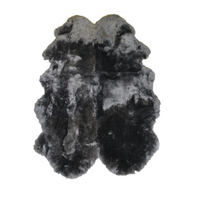 Gardiner Sheepskin Indoor Rug