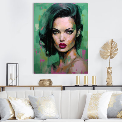 " Green Jade Jolie IV "