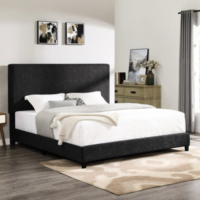 Très grand lit avec revêtement en tissu gris et cadre en contreplaqué emboîtable pour meubles de chambre à coucher en tissu gris anthracite