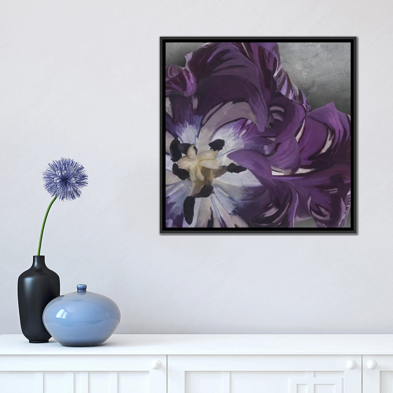 «Mulberry Elite» par 5by5collective - impression sur toile tendue, H 18 po x l 18 po x P 1,5 po, Toile avec cadre noir, Blanc