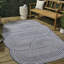 Tapis intérieur / extérieur crème / bleu marine à rayures géométriques Octaviah-1508199103