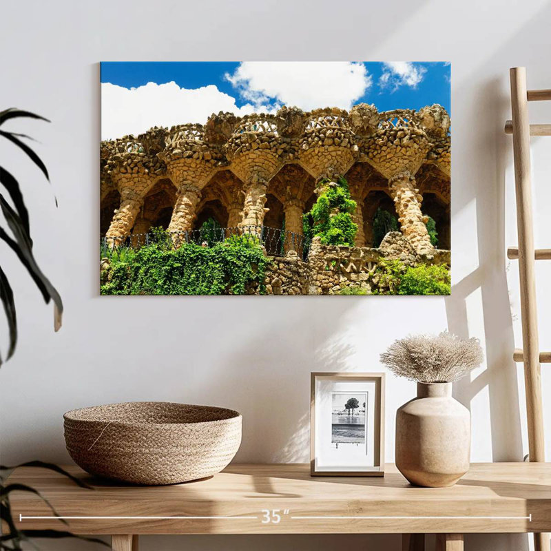 Colonnade Park Guell