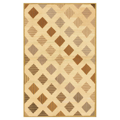 Mid 20th Century American Hooked Rug ( 3'10" x 5'10" - 117 x 178 )