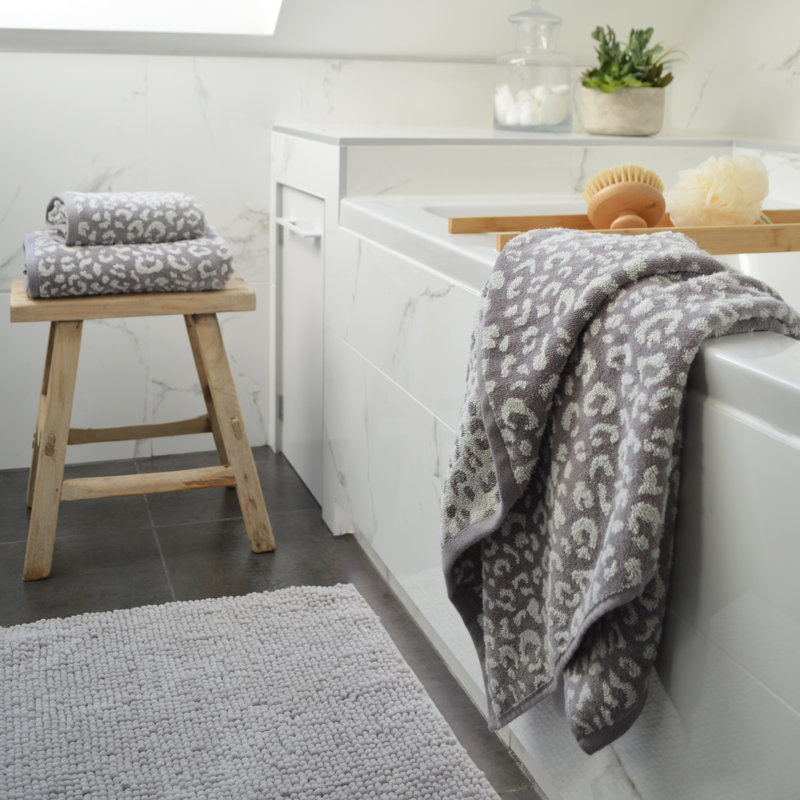 100% Cotton Plush Leopard Towels, Hand Towels - 2 Pack