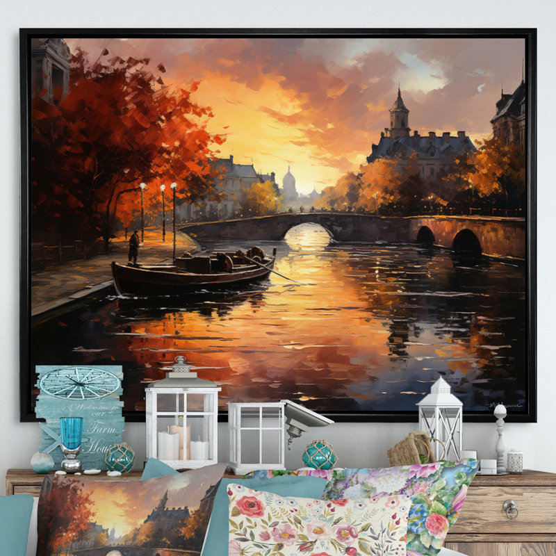 «Yellow Canal Golden Glow Warm» sur impression sur toile, Cadre flottant noir, H 24 po x l 32 po x P 1 po