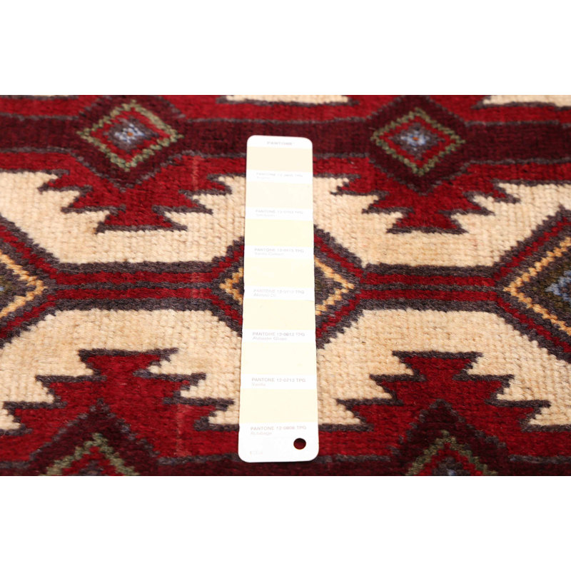 Tapis rouge Teimani crème 3 pi x 5 pi 7 po