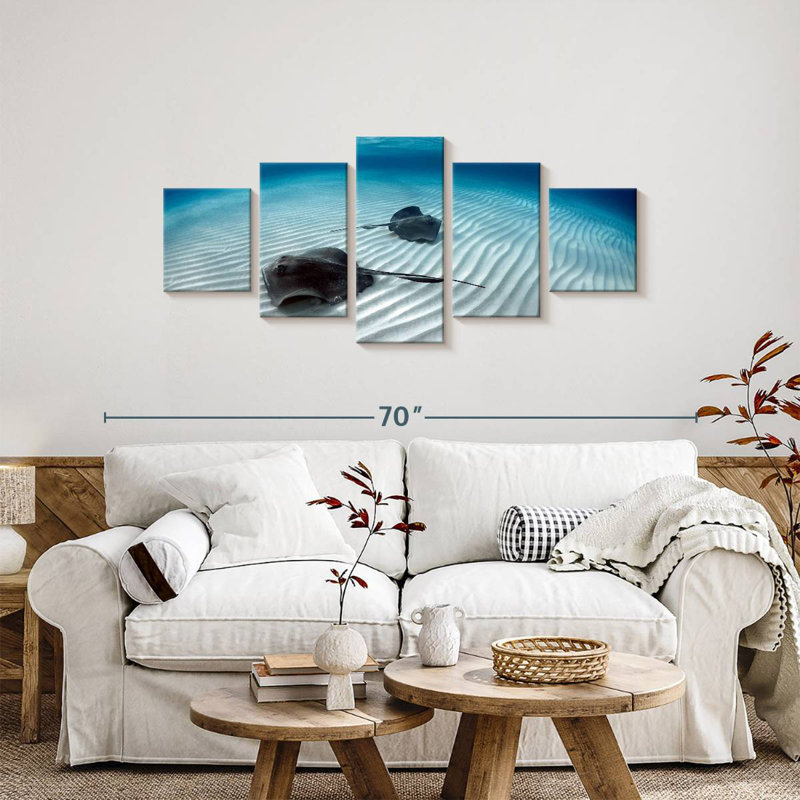 Raie sous l'eau, 24" H x 55" W