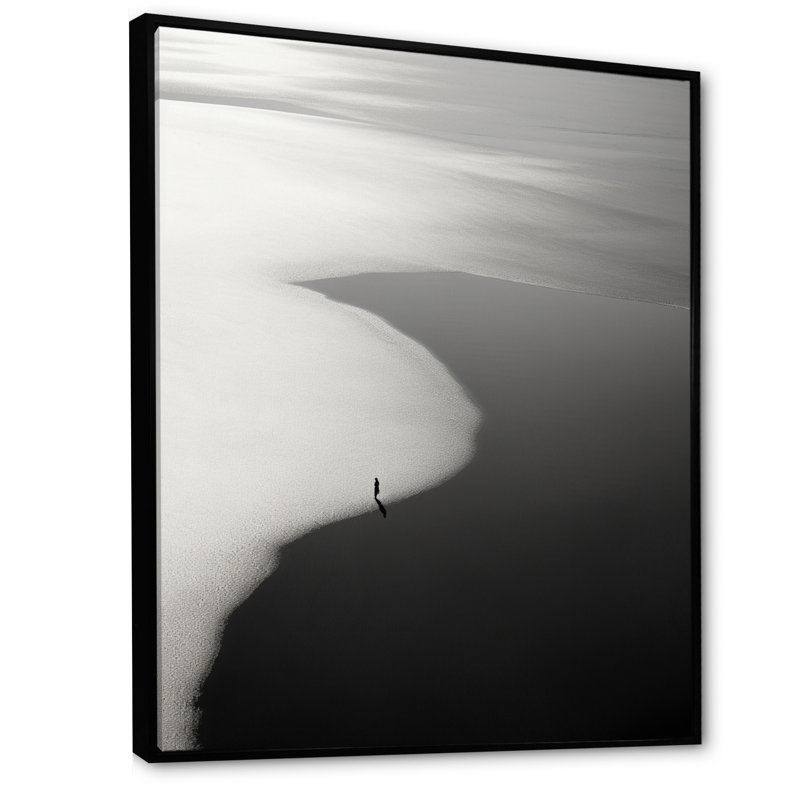 Minimalisme noir et blanc, photo VI - reproduction sur toile, H 44 po x l 34 po x P 1,5 po, Cadre flottant noir