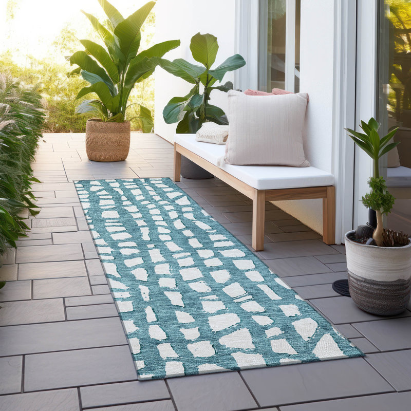 Lamanna Washable Striped Indoor / Outdoor Rug, Runner 2'3" x 7'6"