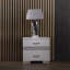 Table de chevet à finition blanche brillante avec 3 tiroirs, mobilier de chambre à coucher moderne 1pc