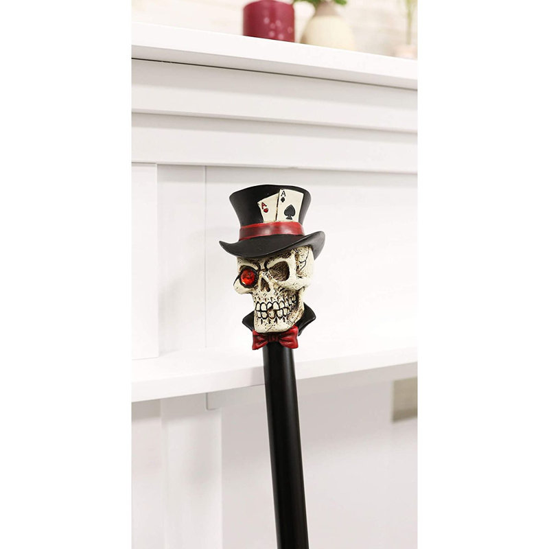 Figurine de roi de poker gothique glenover