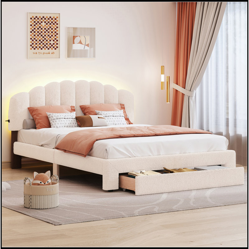 Grand lit plateforme tapissier Teddy, Beige
