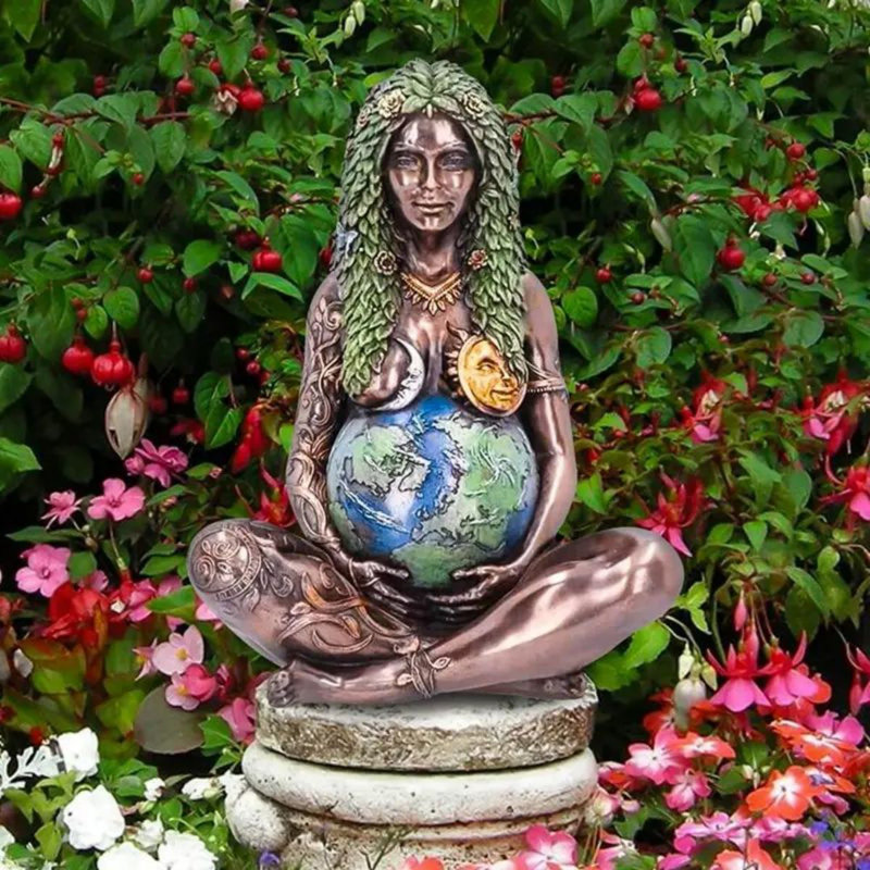 Statue de terre mère Marionna
