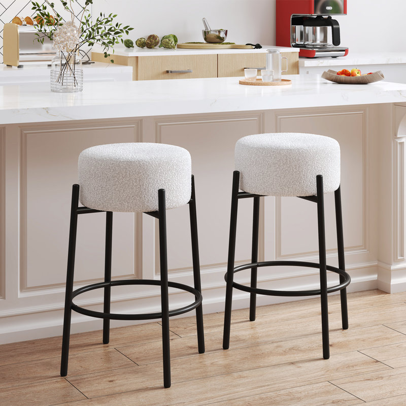 Tabouret de comptoir pivotant H 26,7 po avec structure en acier Amy, Blanc, 2