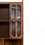 Bureau d'ordinateur de coin en L avec tiroirs, bibliothèque et huche-302054607-484212667