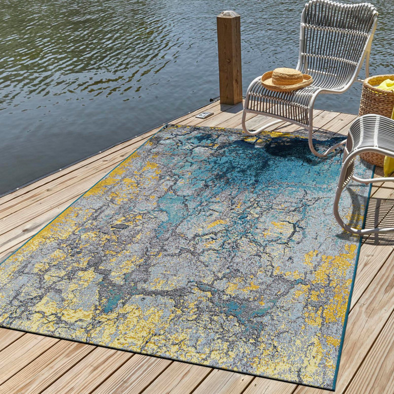 Cove Hower Indoor/Outdoor Area Rug, Rectangle 5'1" x 7'1"