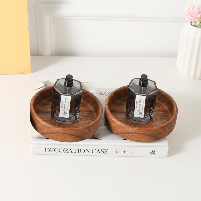 Plateau en noyer Christyanna Millwood Pines