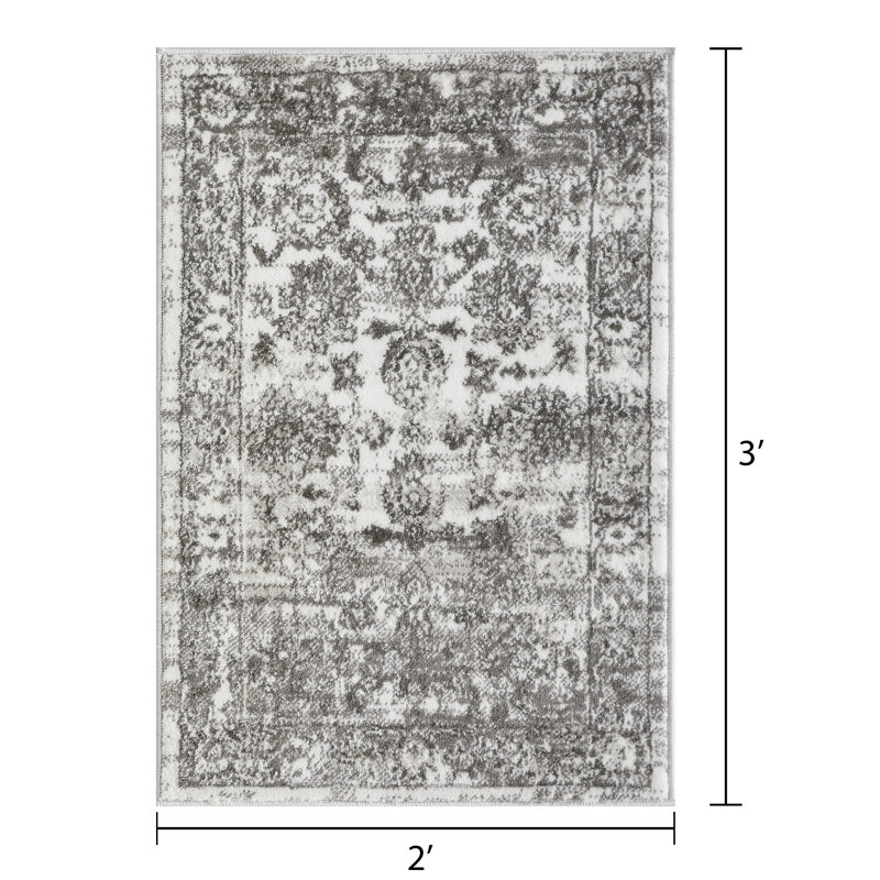 Raghdah Oriental Indoor Rug, Rectangle 2' x 3'