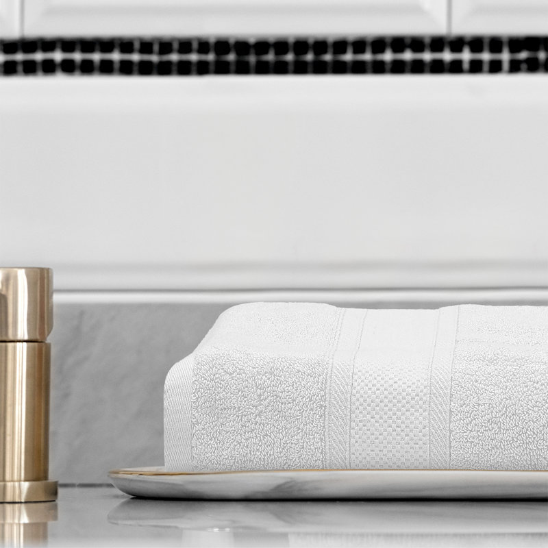 Oversized Bath Sheet 35" x 70", 100% Cotton Bath Towel, Soft, Highly Absorbent and Quick Drying Towel, Blanc