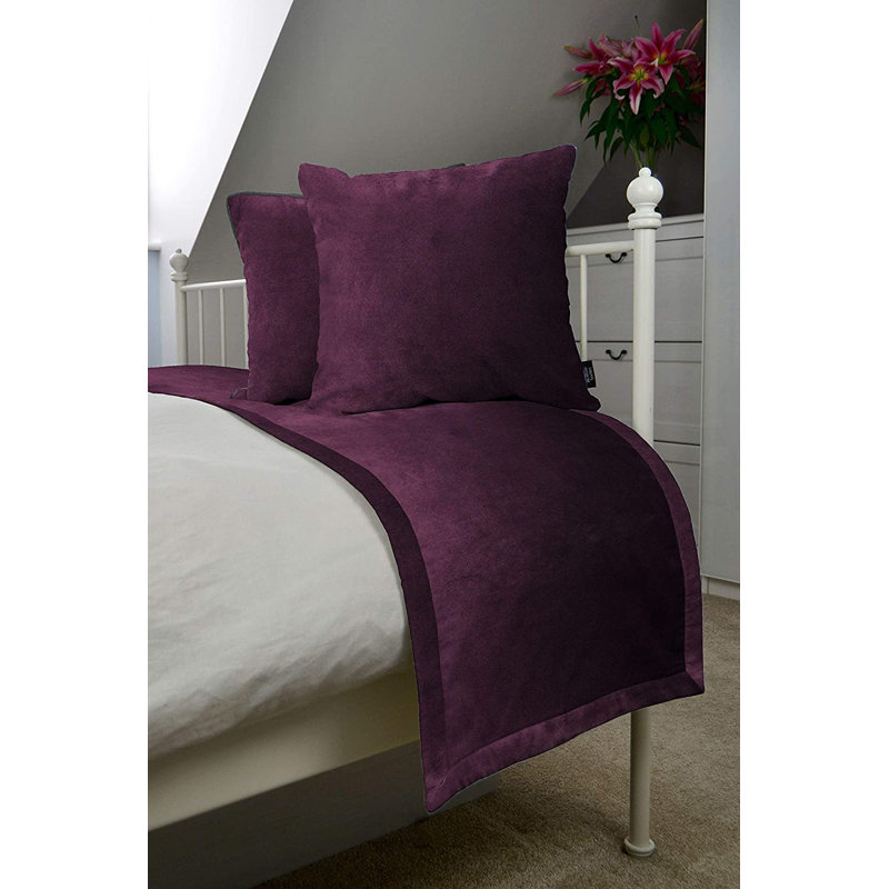 Emma-Louise Velvet Solid Colour Bedspread with Pillow Shams, Aubergine Purple