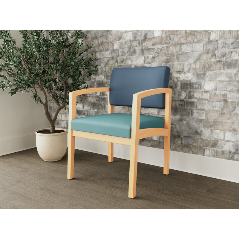 Chaise d'invité en bois Lenox, Naturel, BACK: Blueprint Fog; SEAT: Patriot Plus Sea