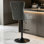 Tabourets de bar pivotants en polyuréthane vieilli et rétro d'une hauteur de siège réglable de 26 à 33 pouces, tabourets de bar modernes avec dossier capitonné confortable pour un pub à domicile et un îlot de cuisine (noir, ensemble de 2)