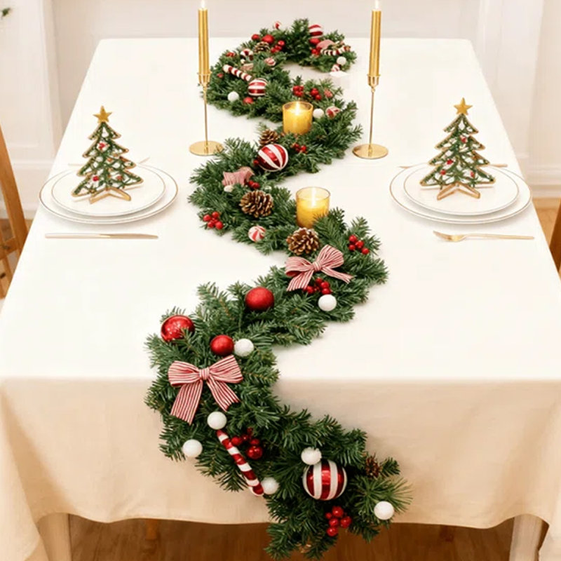 Guirlande de Noël artificielle 6 pi avec pommes de pin, baies rouges et boules, décorations de Noël pour escalier de manteau de cheminée