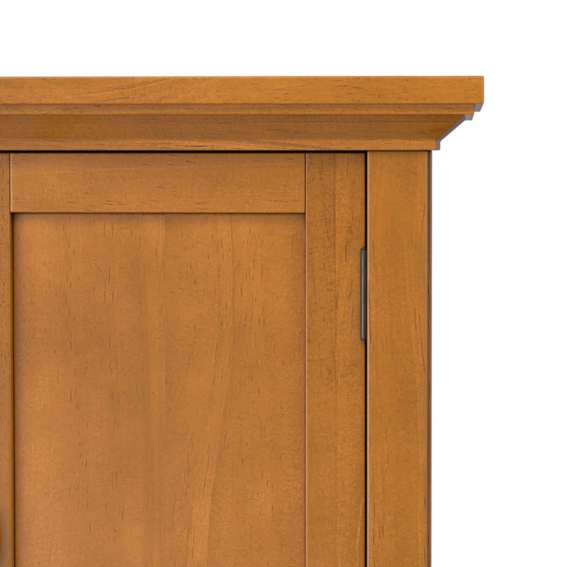 Armoire de rangement transitionnelle en bois massif l 32 po avec tablettes réglables et plateau à rebords Redmond