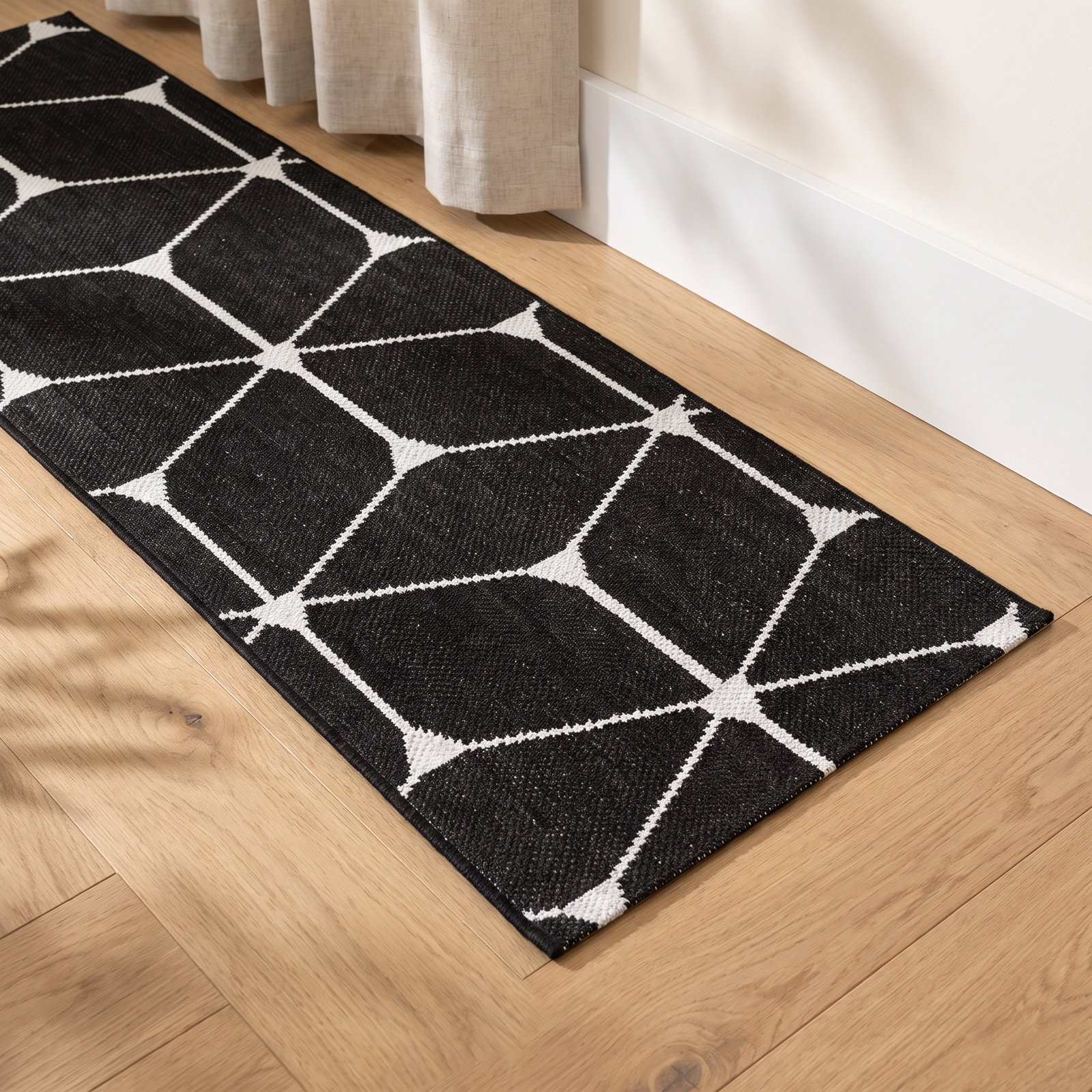 Abbi Black Indoor Outdoor Geometric Rug, Runner 2' x 6'